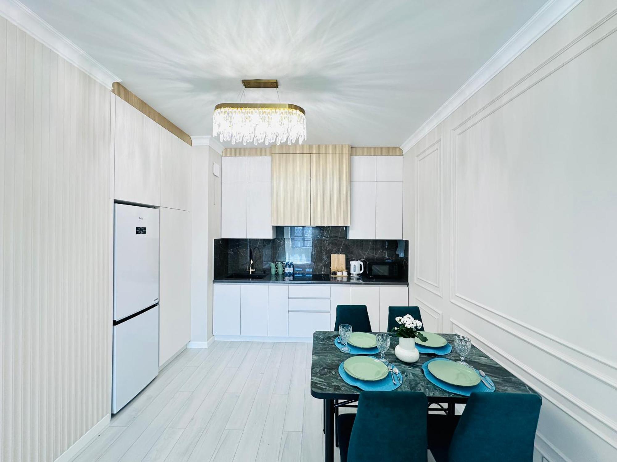 Grand Turan Business Apartments Asztana Kültér fotó